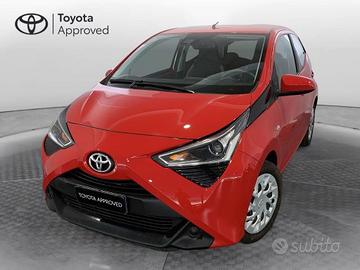 Toyota Aygo 5p 1.0 x-play 72cv