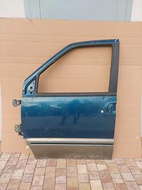 Porta anteriore sinistra Nissan Vanette del 1998
