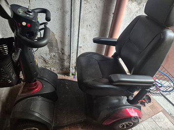 Scooter per anziani e persone in difficolta