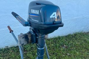 Motore fuoribordo Yamaha 4 cavalli 4 tempi usato