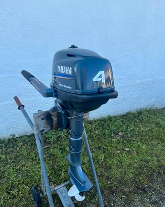Motore fuoribordo Yamaha 4 cavalli 4 tempi usato