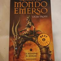Libro Cronache del mondo emerso di Licia Troisi.