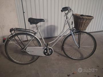 Bicicletta donna tipo olandese