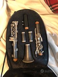 Clarinetto con  custodia e guanti