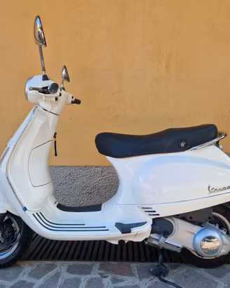 vespa 150 lx