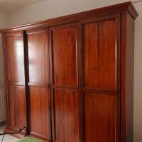 Armadio stile antico