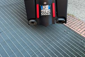 Strett glaid bestiale
