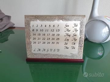 Calendario perpetuo da scrivania in argento - Arredamento e Casalinghi In  vendita a Napoli