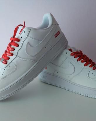 Sneakers basse SupremexNike Air Force 1 bianche/43