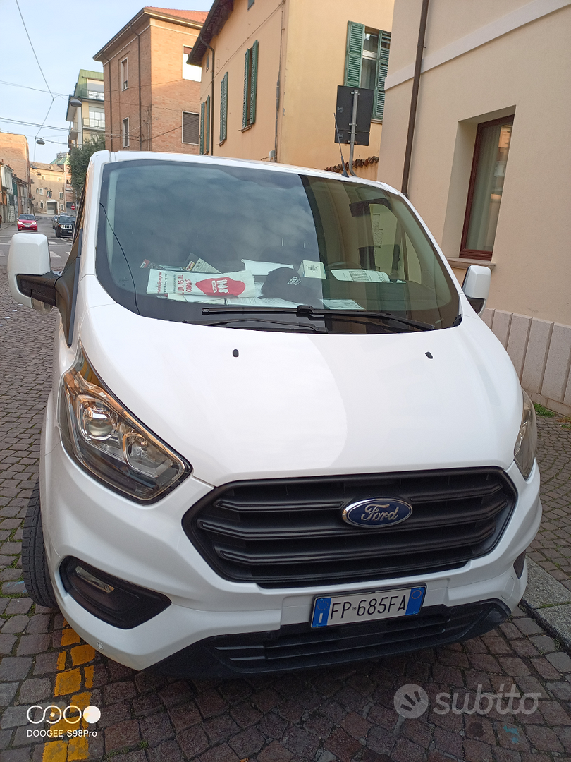 Ford custom Veicoli commerciali In vendita a Ravenna