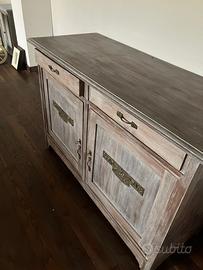 Credenza
