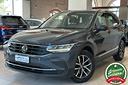 volkswagen-tiguan-life-2-0-tdi-carplay-radar-luci