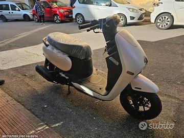 Sym CLBCU 125 colibrì colibri white