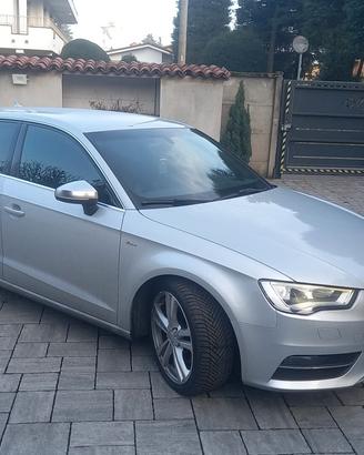 Audi A3 SPB 1.8 TFSI S tronic Ambition 5porte pach