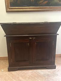 Madia antica per pane