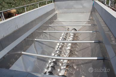 VASCA UVA - DIRASPATRICE - POMPA