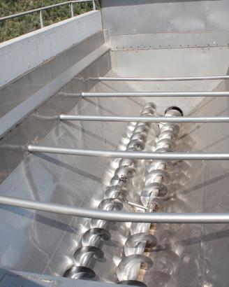 VASCA UVA - DIRASPATRICE - POMPA