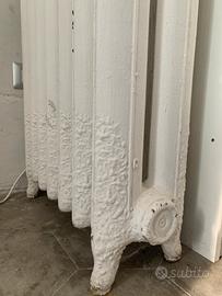 Radiatore in ghisa d’epoca ( liberty) 7 elementi