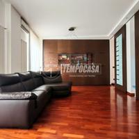 Elegante e rifinito trilocale in zona centrale