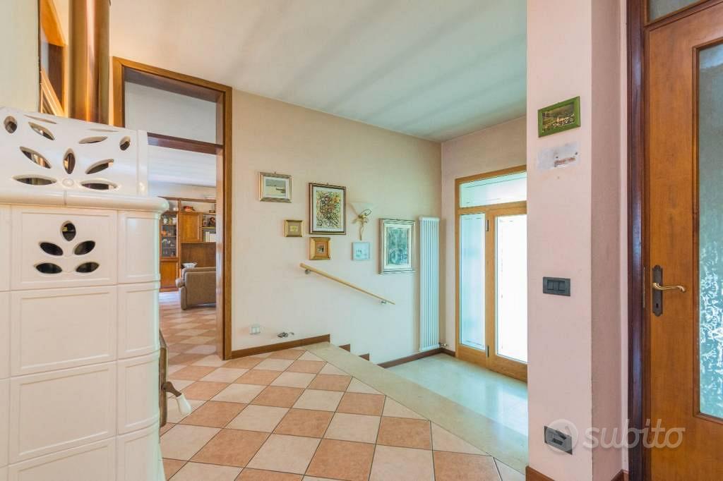 Casa – Bassano del Grappa, Ca' Baroncello, Pilastroni - Vista 4