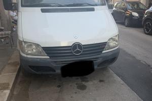 MERCEDES. SPRINTER