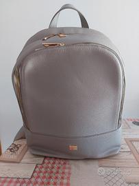 Zaino semi rigido porta tablet