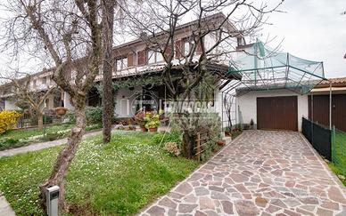 Villa a Schiera a Truccazzano 4 locali