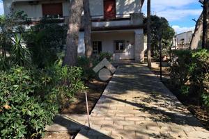 VILLA SINGOLA A PULSANO