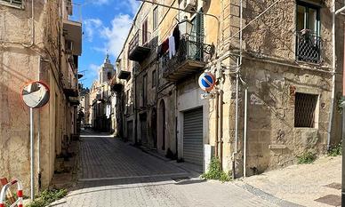 MAGAZZINO CASTELTERMINI