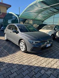 Volkswagen Golf 1.0 eTSI EVO DSG Life