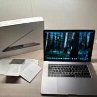 MacBook Pro 15” (BATTERIA 2 cicli) 16GB x 512GB