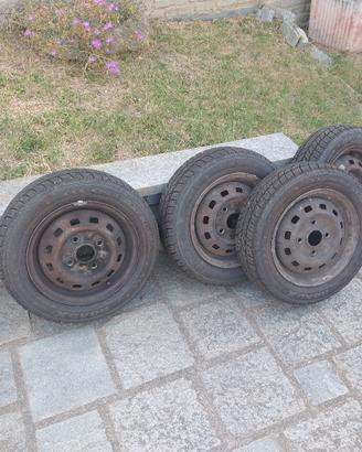 pneumatici invernali 155/65 R13 