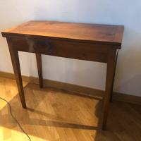 Tavolino da gioco antico
