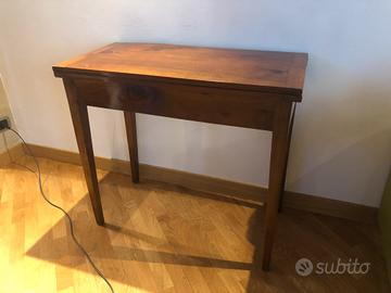 Tavolino da gioco antico