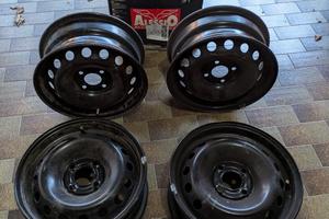 Cerchi da 14 x 6 pollici in acciaio 