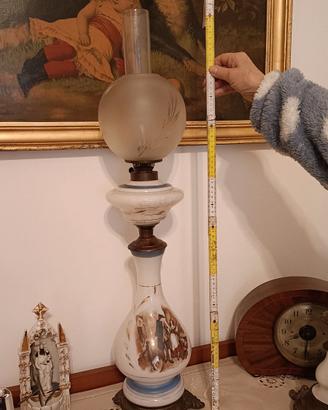 lume antico vetro opalino e decalcomania