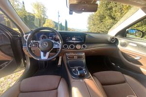 Mercedes E 220 D 4 MATIC ALL TERRAIN