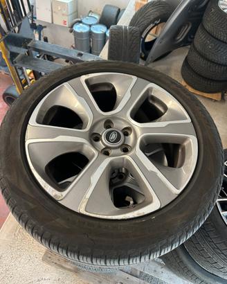 Cerchi e gomme Range Rover Sport L494