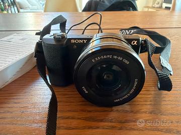 Macchina fotografica professionale sony
