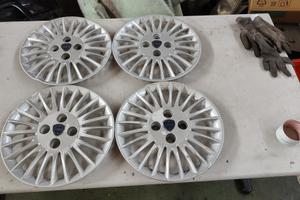 Lancia y elefantino COPRICERCHIO / COPPA RUOTA 200