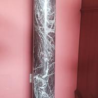 Colonna in marmo rosso 