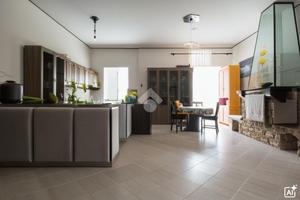 CASA SEMINDIPENDENTE A ISOLA DI CAPO RIZZUTO