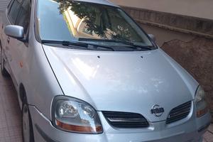 Nissan almera tino gpl