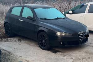 Alfa romeo 147 adatta a neo patentati