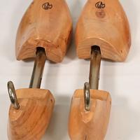 Tendiscarpe in legno vintage