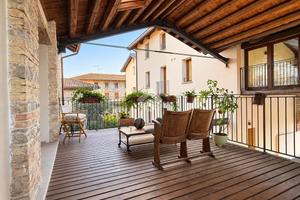 VILLA A SCHIERA A PASIAN DI PRATO