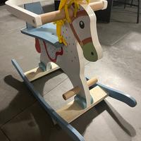 Cavallo dondolo