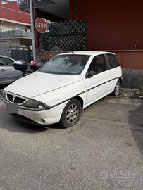 Lancia Y