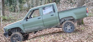 Toyota Hilux LN65 L P