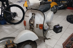 Vespa 50 v